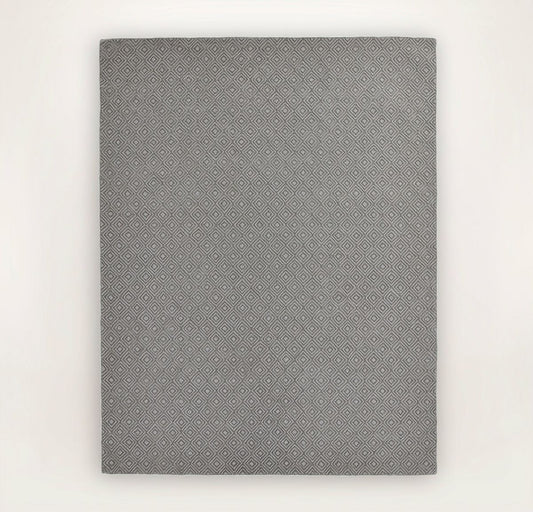 Sculpted Diamond Rug Stone